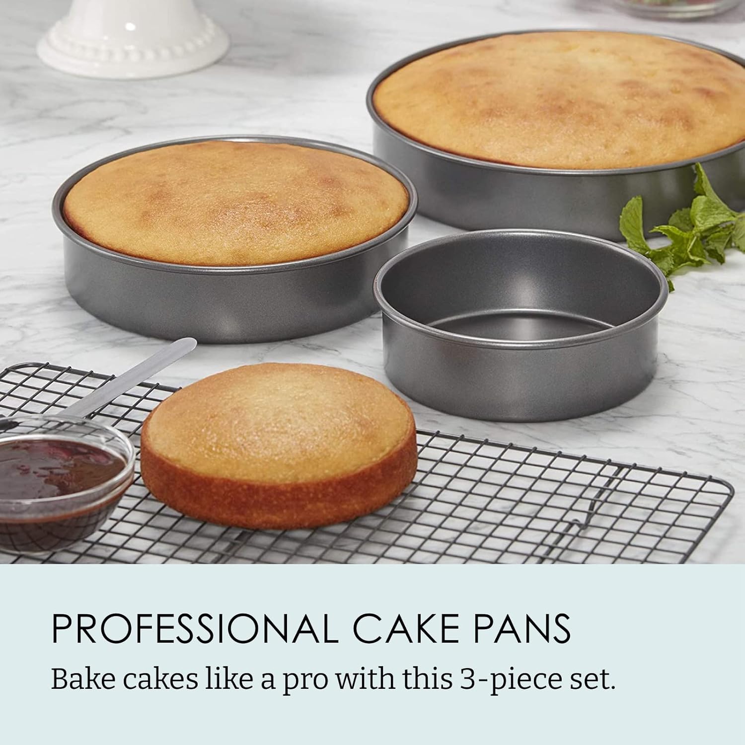 Chicago Metallic 3-Piece Round Cake Pan Set