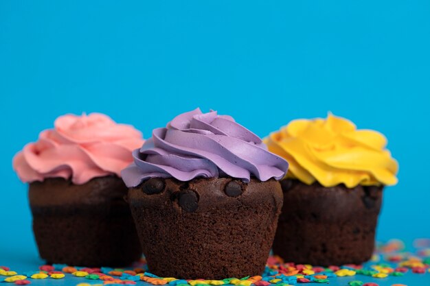 Irresistible Bakery-Style Cupcakes